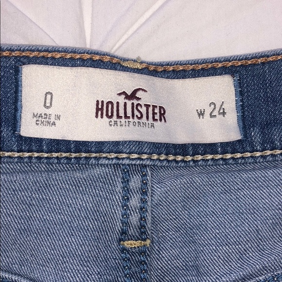 HOLLISTER DISTRESSED JEAN SHORTS! - Picture 3 of 8